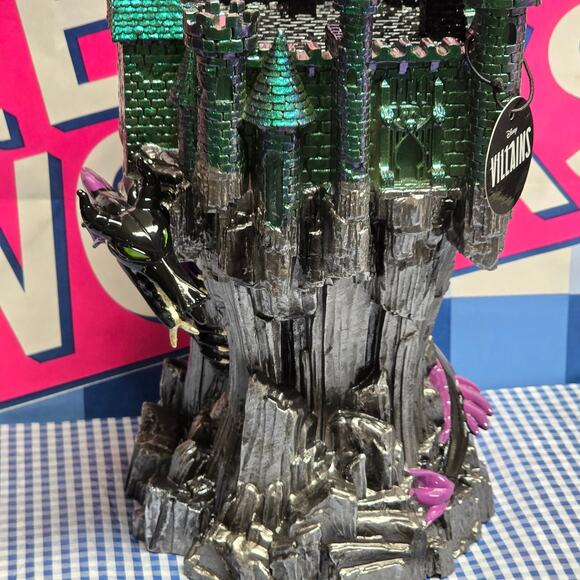 BBW Disney Villain Maleficent Dragon Castle Large 3 Wick Candle Pedestal Holder - Picture 6 of 7